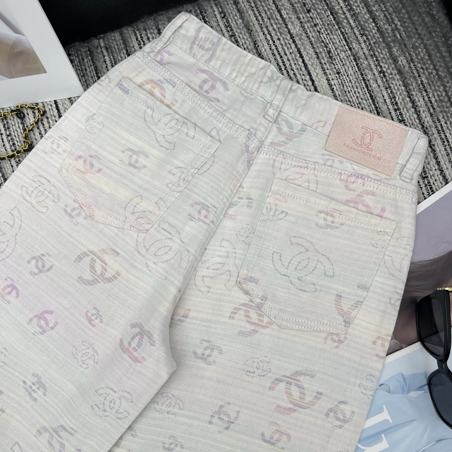 Джинсы Женские Chanel 10779013