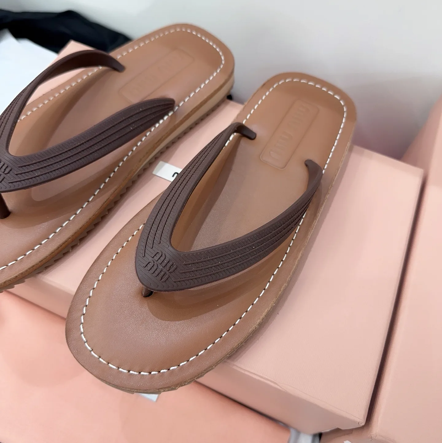 Шлепанцы Женские Miu Miu 12859285