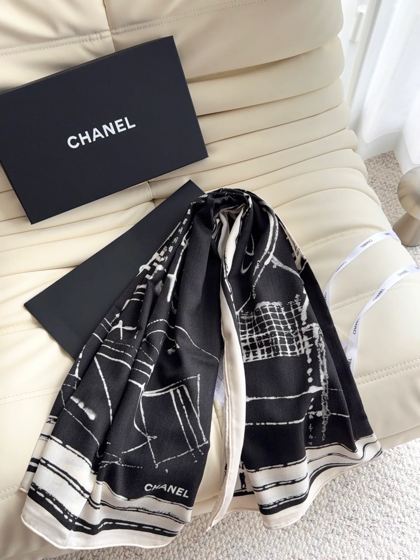 Платки Chanel 18675798