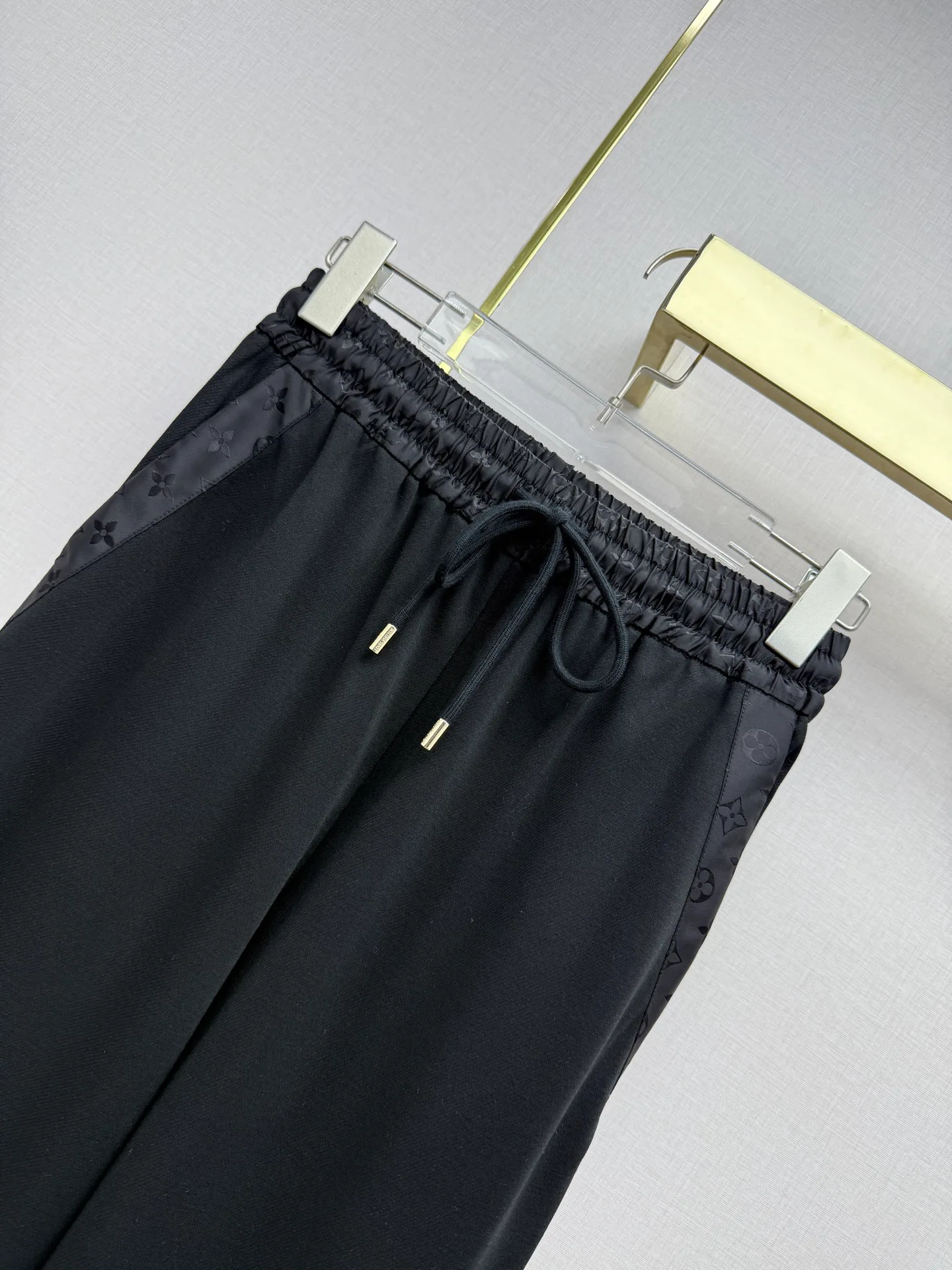 Брюки Женские Louis Vuitton 13295422