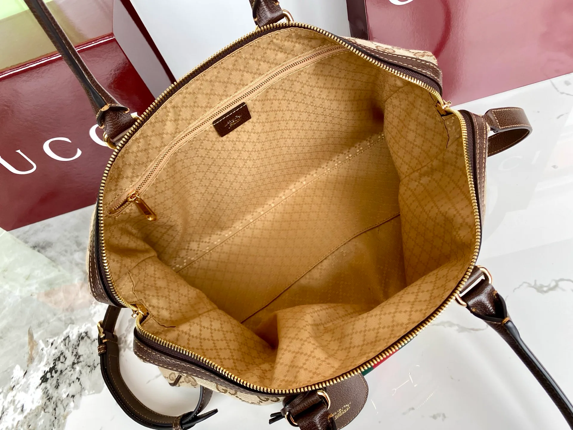 Классические Сумки Женские Gucci 11615592