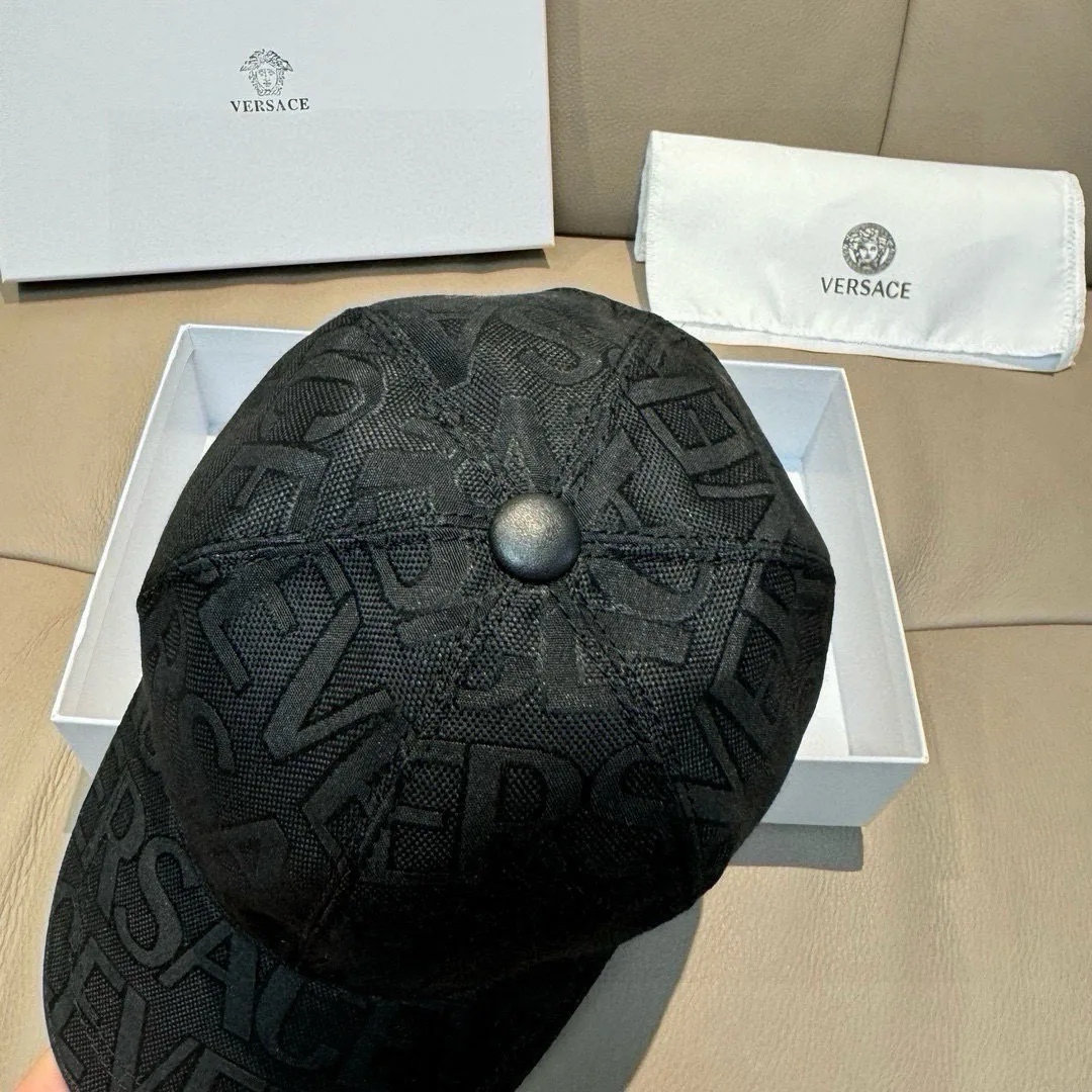 Головные Уборы Versace 11055578