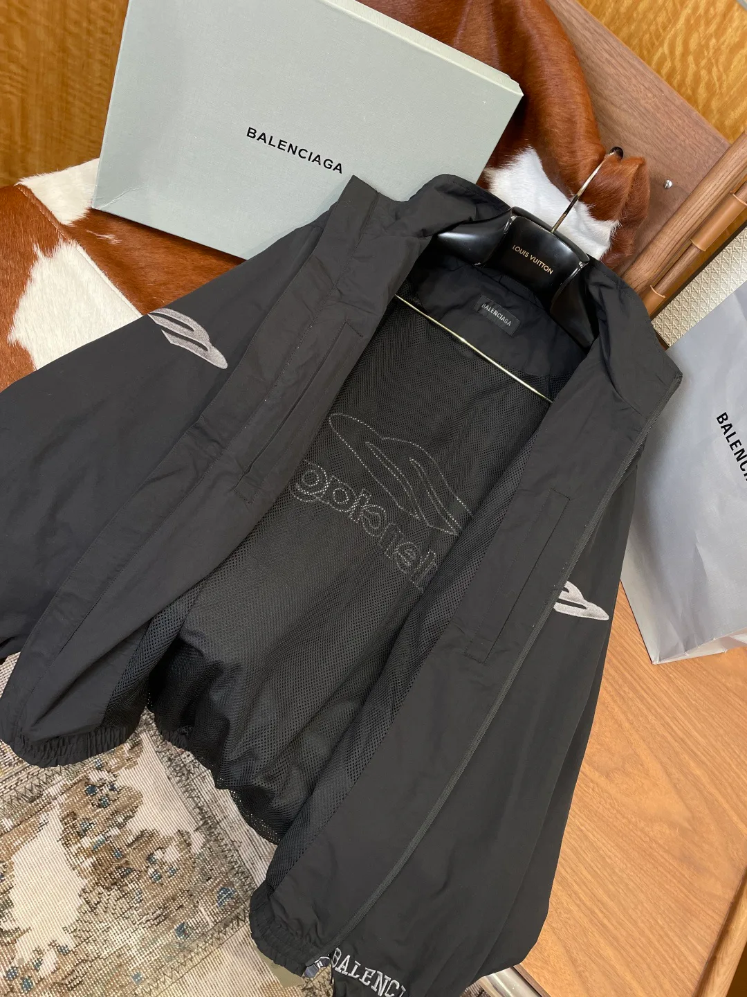 Куртки И Пуховики Мужские Balenciaga 10216573