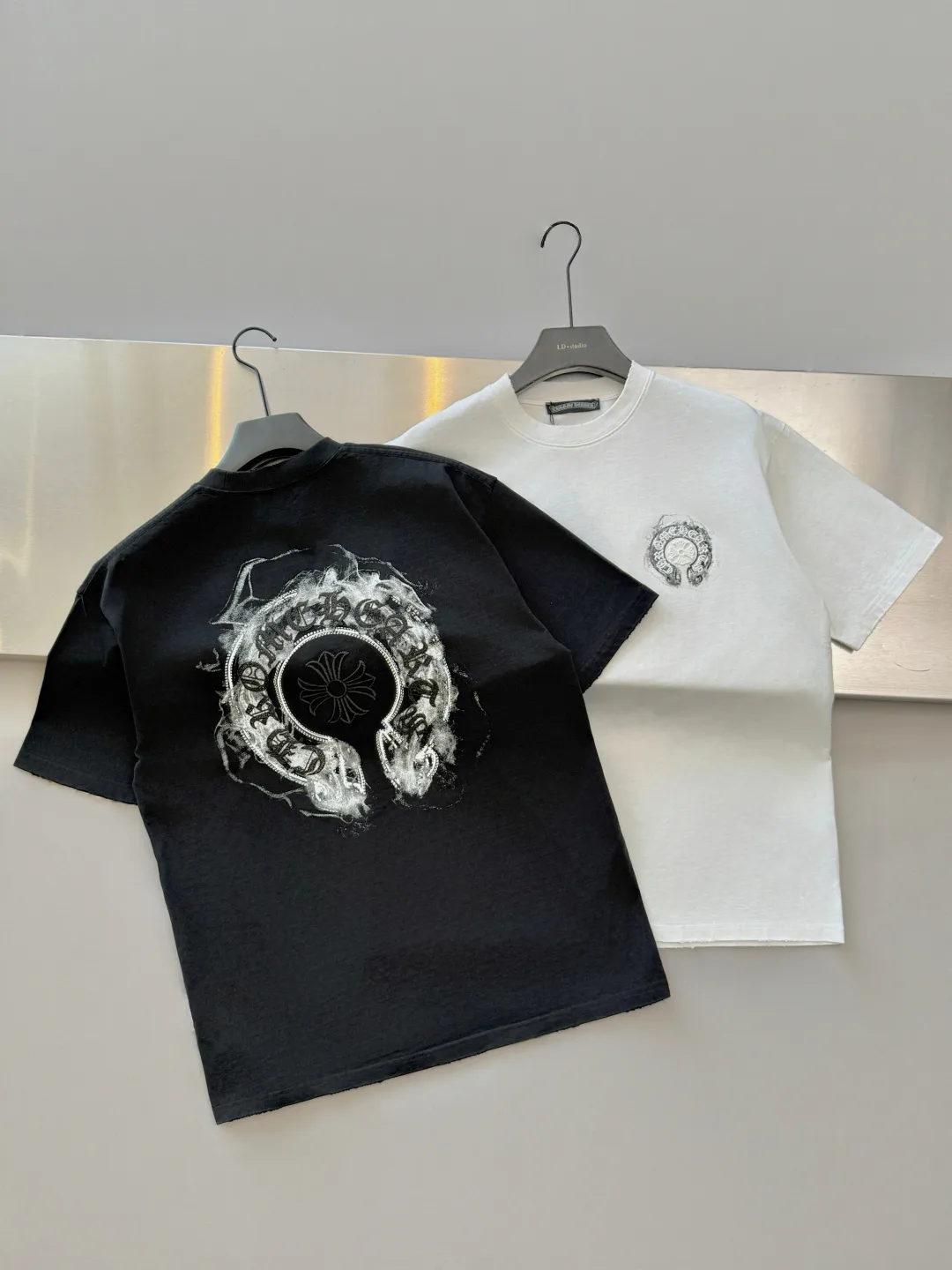 Футболки Женские Chrome Hearts 11484468