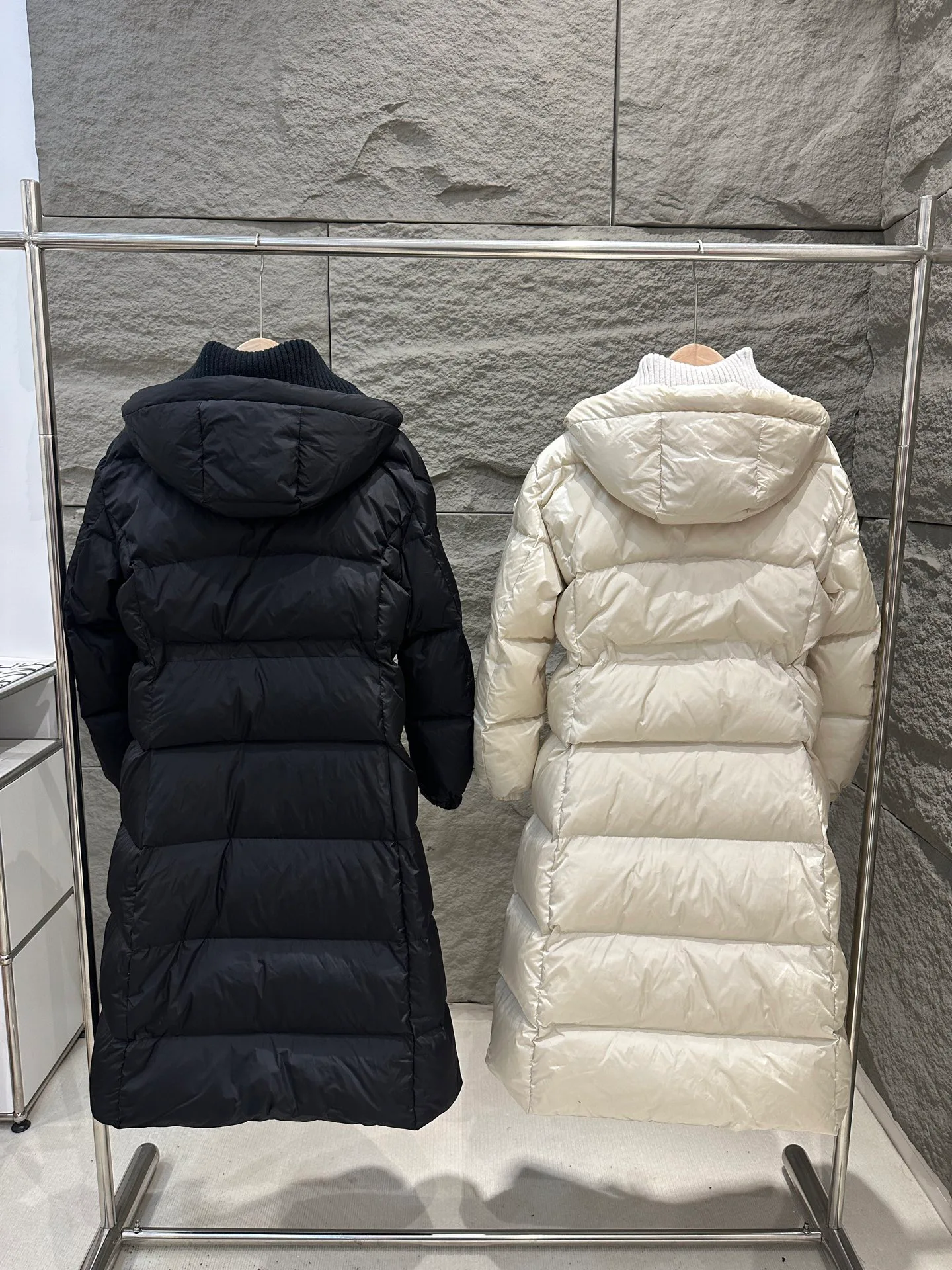 Куртки И Пуховики Женские Moncler 18609661