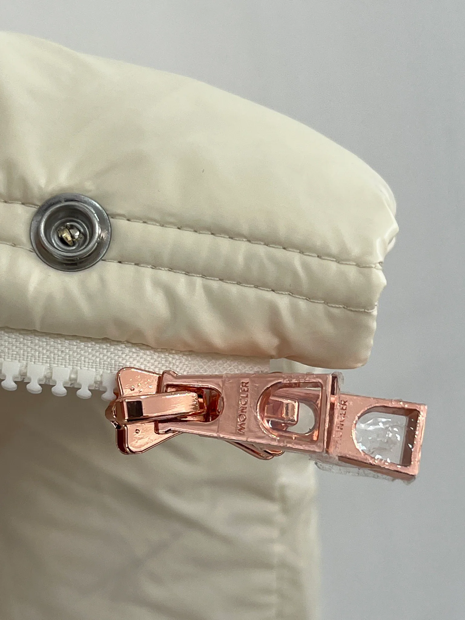 Жилеты Женские Moncler 18416173