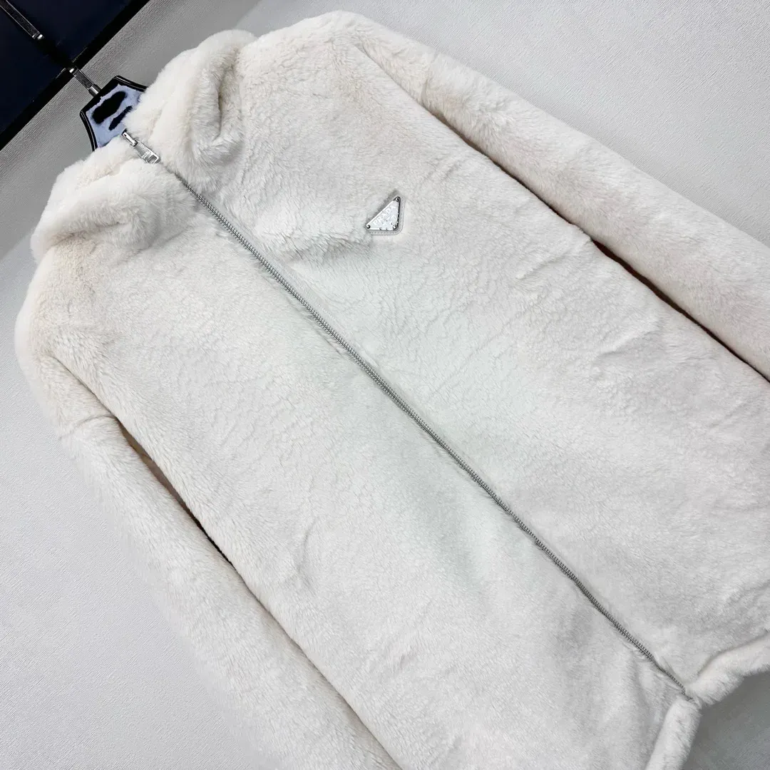 Куртки И Пуховики Женские Prada 393727