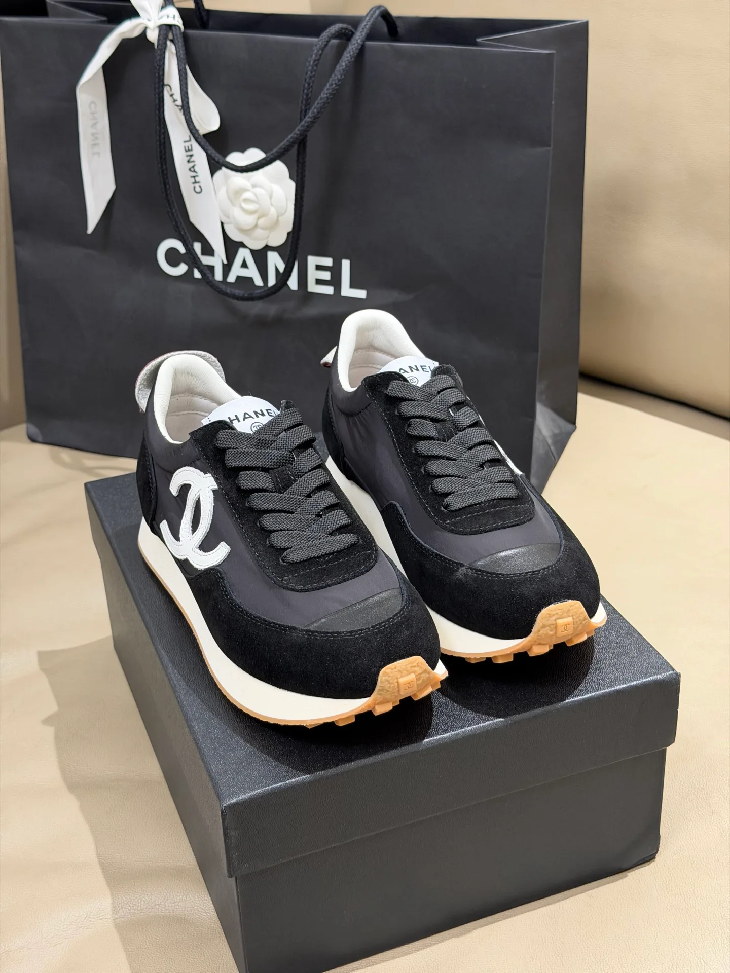 Кроссовки Женские Chanel 11388909