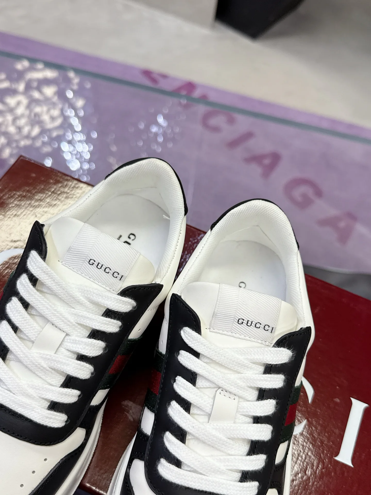 Кроссовки Женские Gucci 5402075