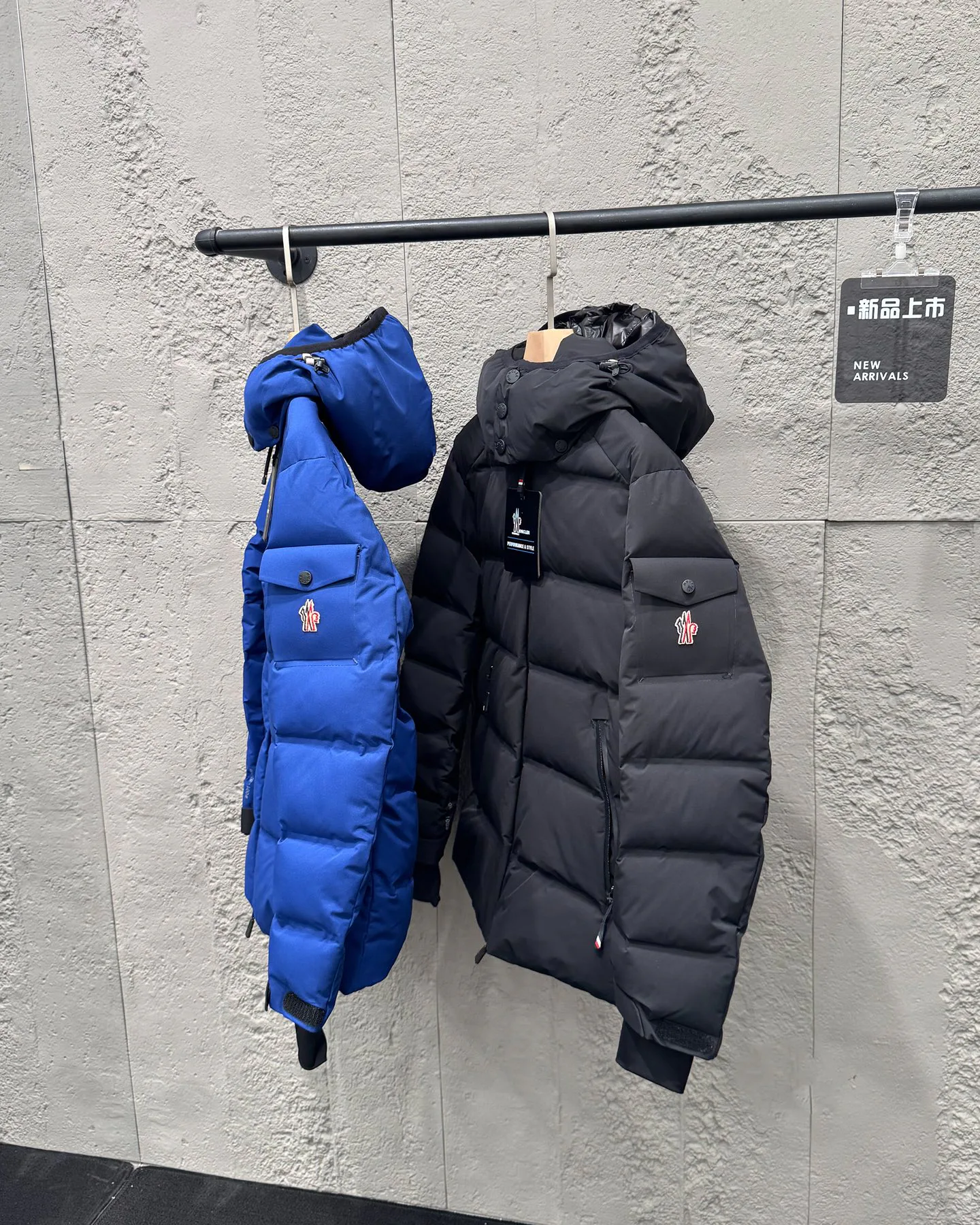 Куртки И Пуховики Мужские Moncler 17942231