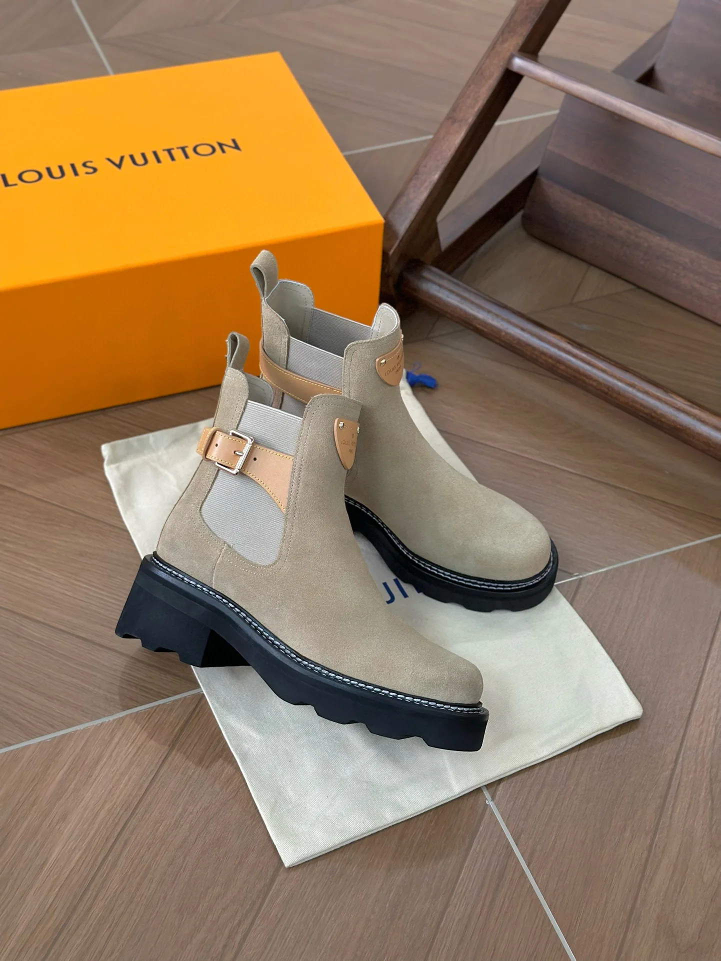 Ботинки Женские Louis Vuitton 5295258
