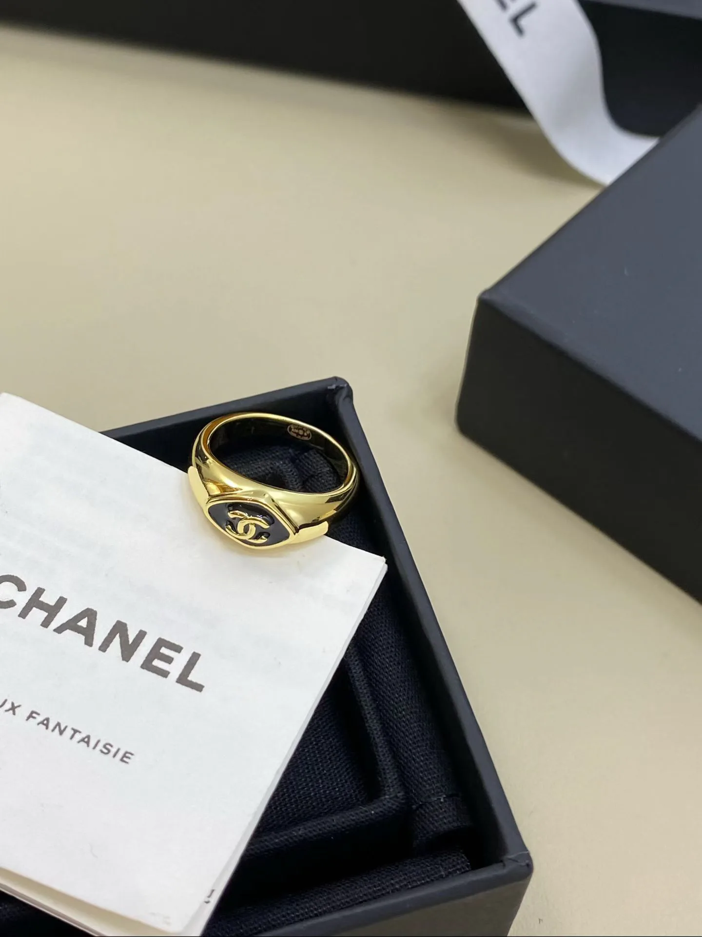 Бижутерия Chanel 18123084
