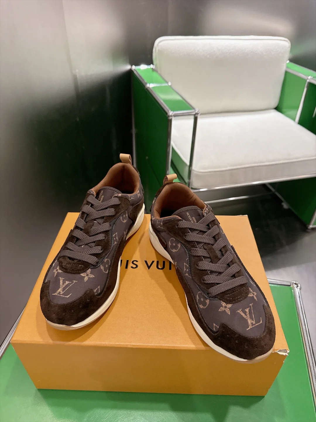 Кроссовки Мужские Louis Vuitton 18011733