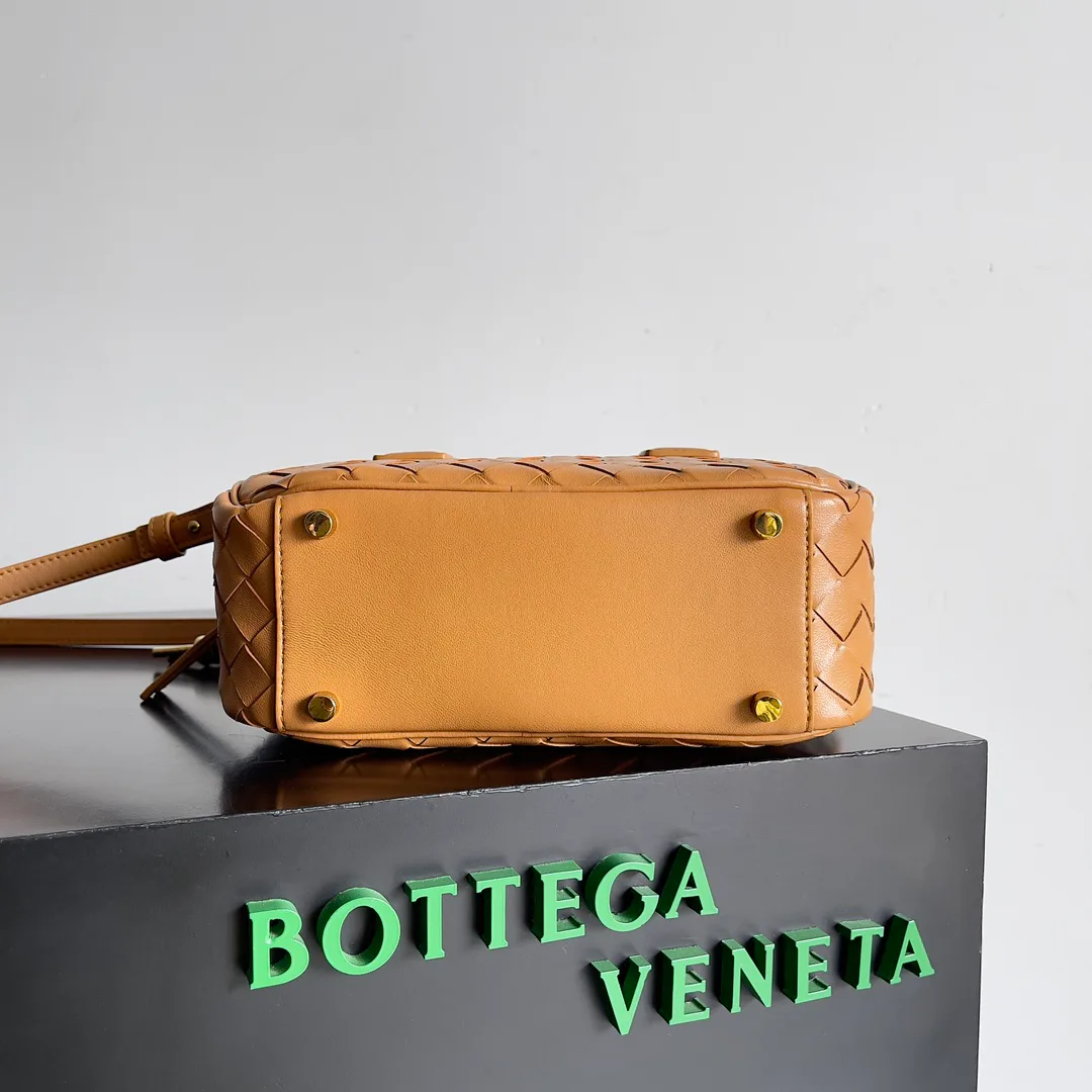 Сумки На Ремне Женские Bottega Veneta 1045083