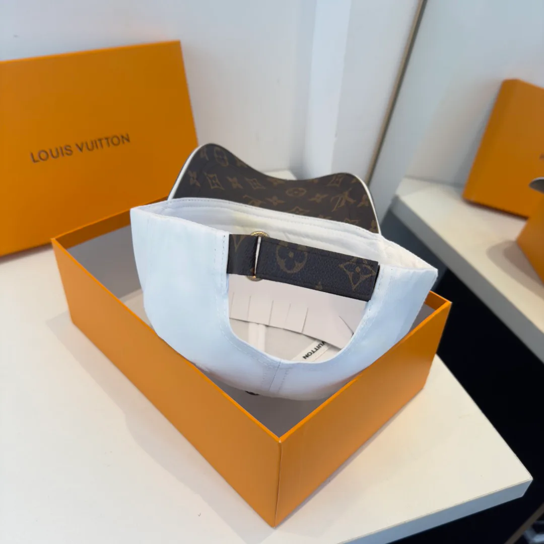 Головные Уборы Louis Vuitton 11416645