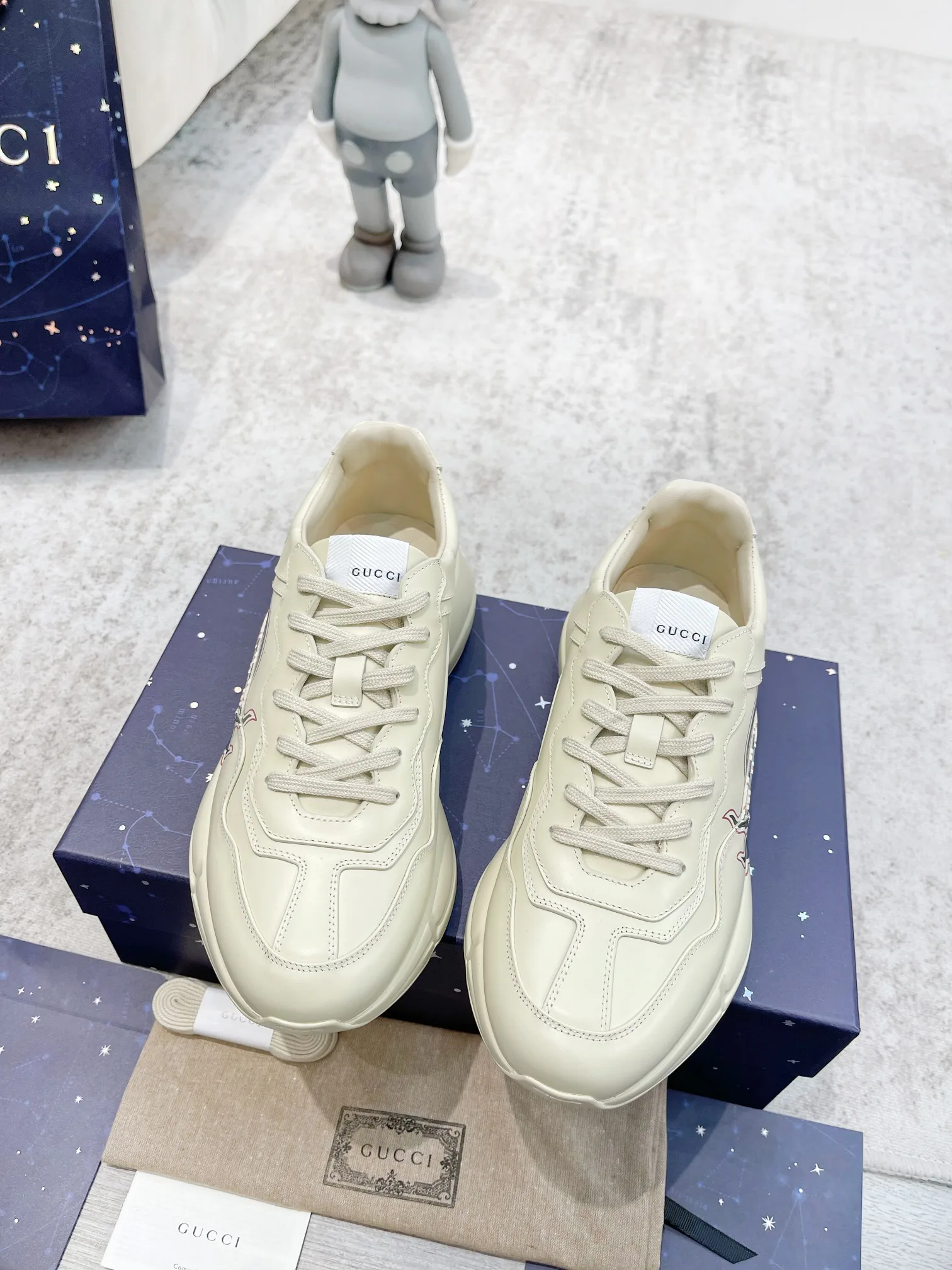 Кроссовки Женские Gucci 375866