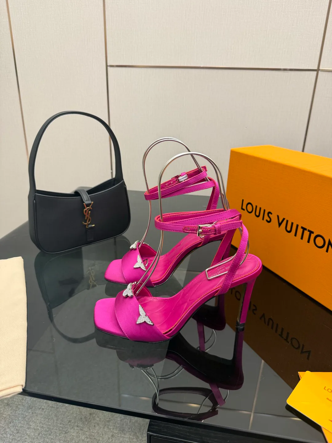 Босоножки Женские Louis Vuitton 5052034