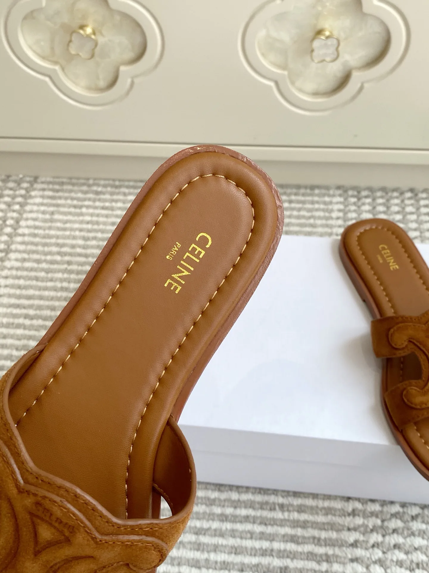 Шлепанцы Женские Celine 17572138