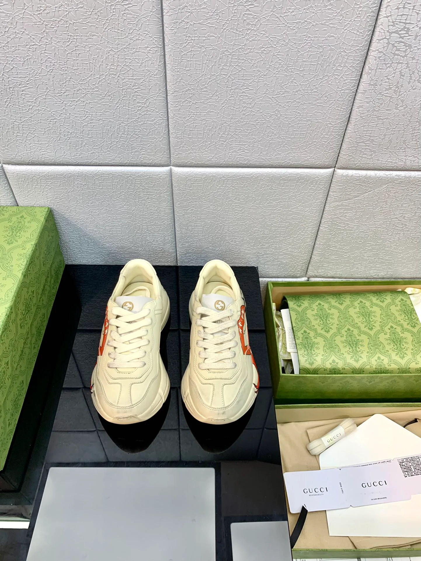 Кроссовки Женские Gucci 13080119