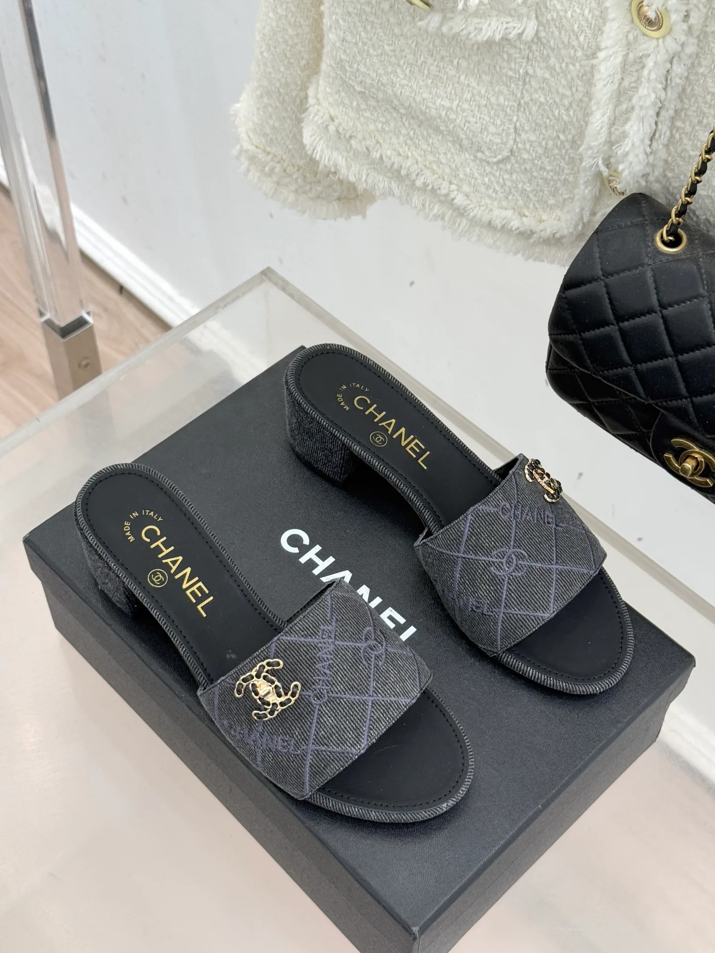 Шлепанцы Женские Chanel 9499365