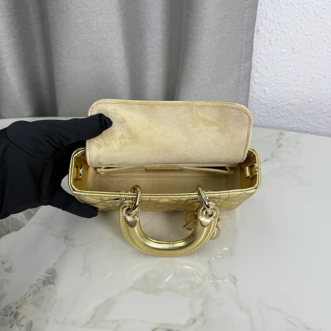 Классические Сумки Женские Christian Dior 18116442