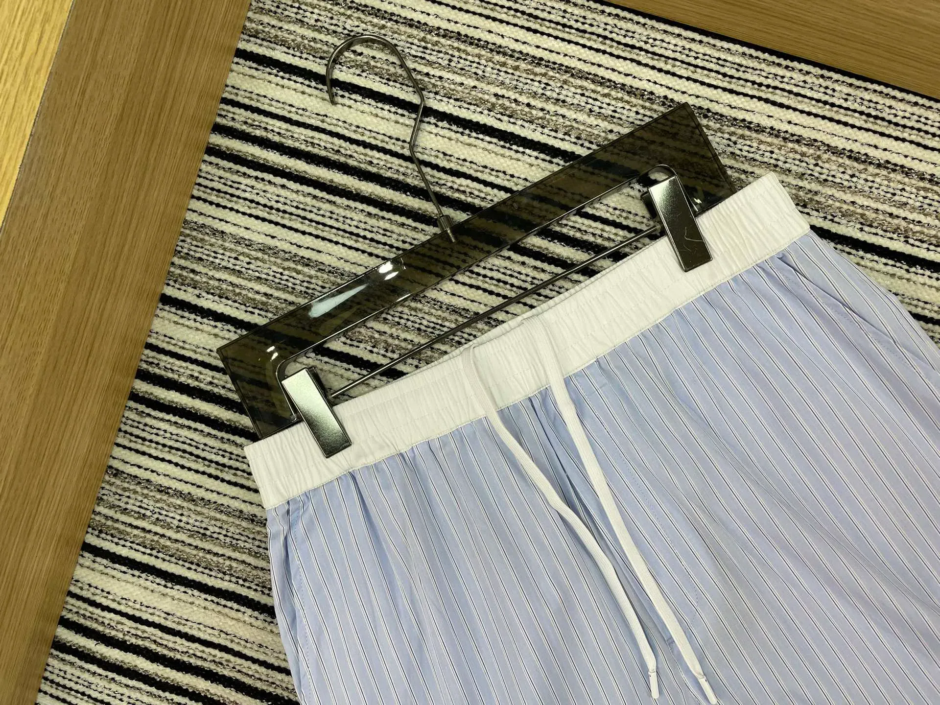 Шорты Женские Louis Vuitton 1828645