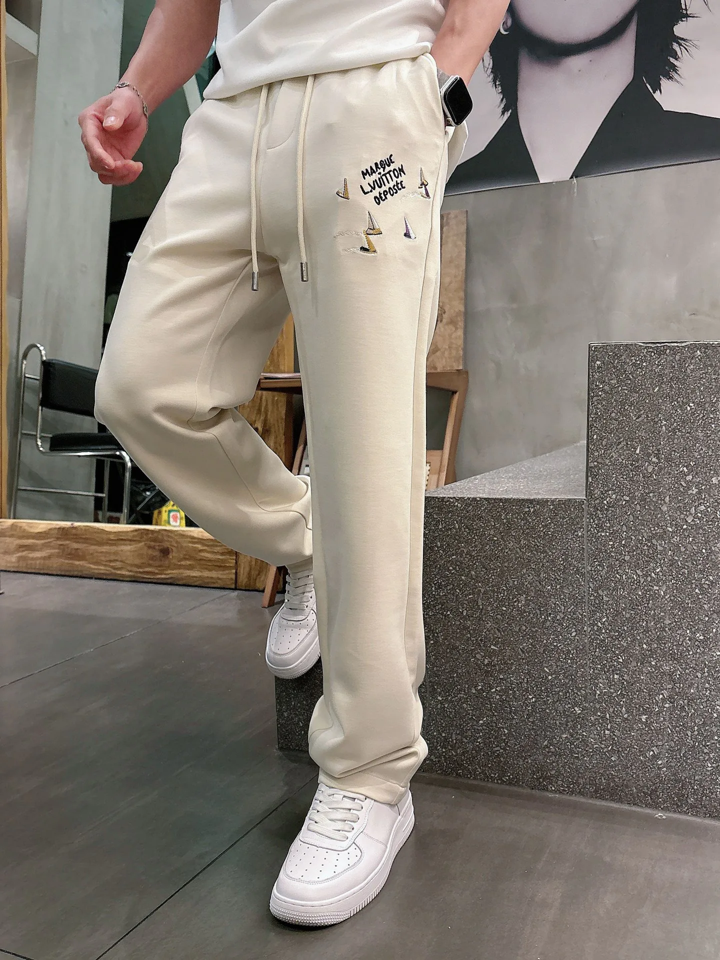 Брюки Мужские Louis Vuitton 13442062
