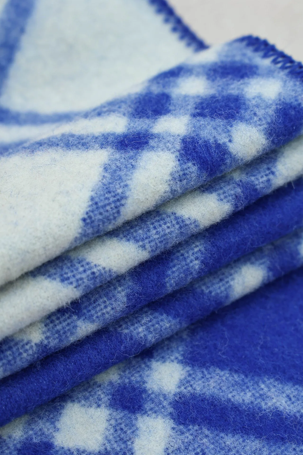 Шарфы Burberry 692736