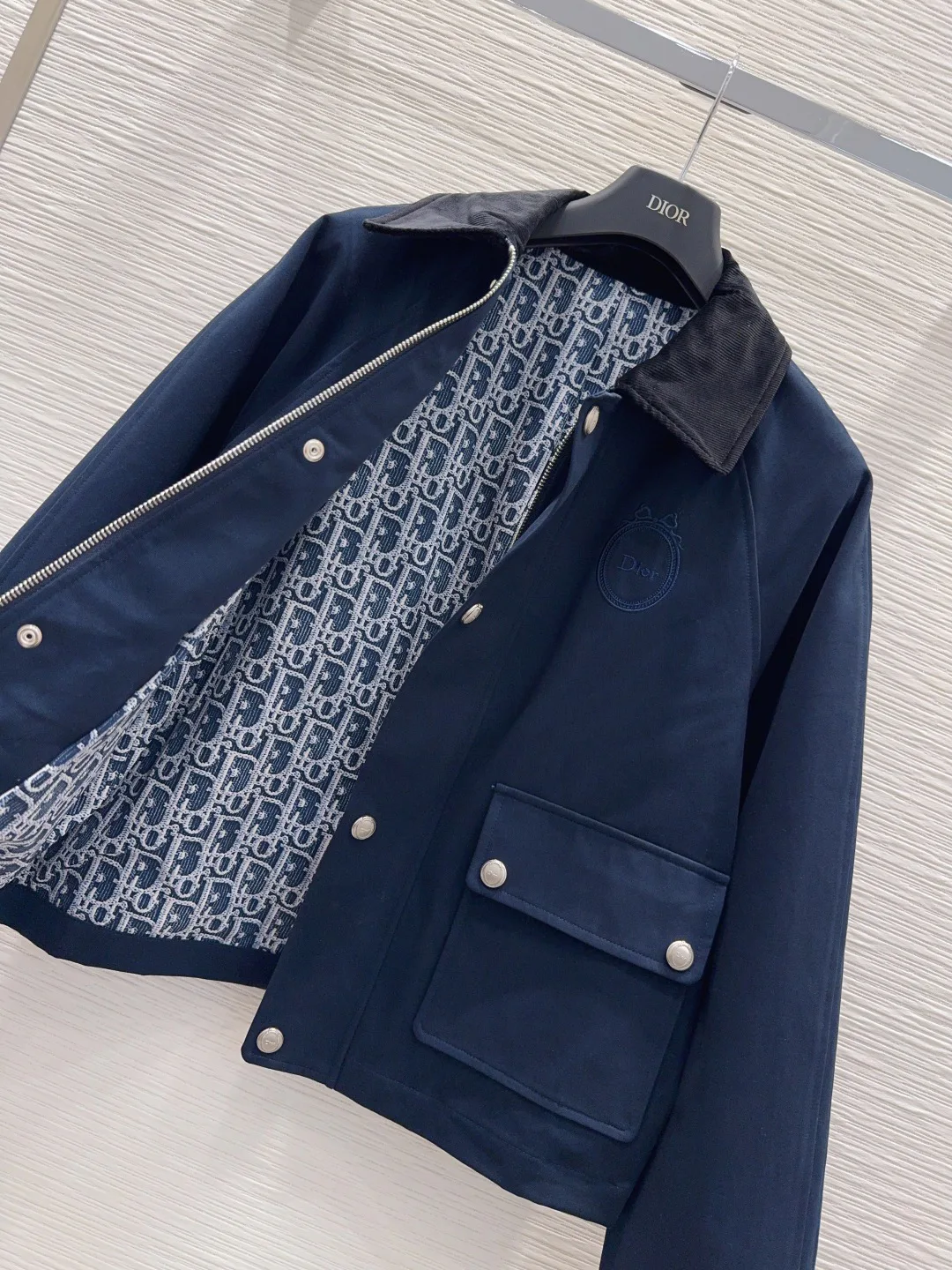 Куртки И Пуховики Женские Christian Dior 18279076