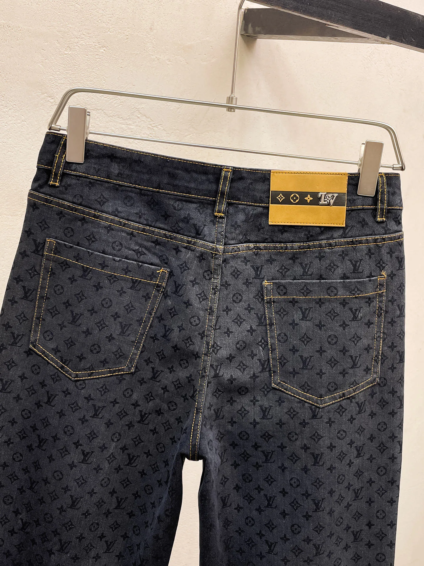 Джинсы Мужские Louis Vuitton 18345653