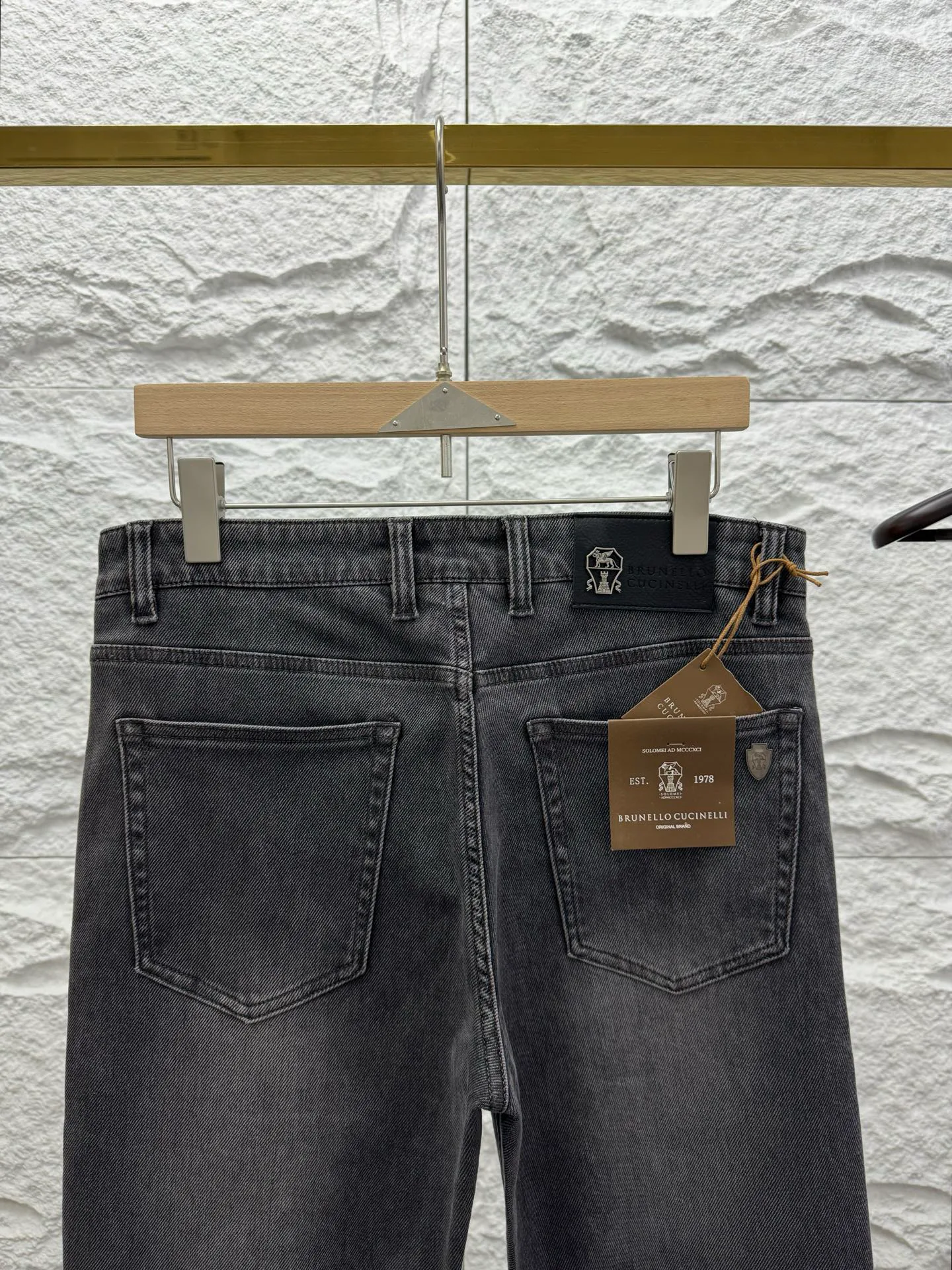 Джинсы Мужские Brunello Cucinelli 17298444
