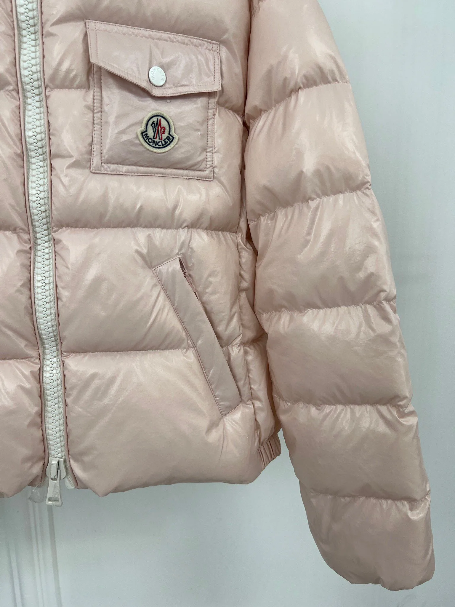 Куртки И Пуховики Женские Moncler 18416223
