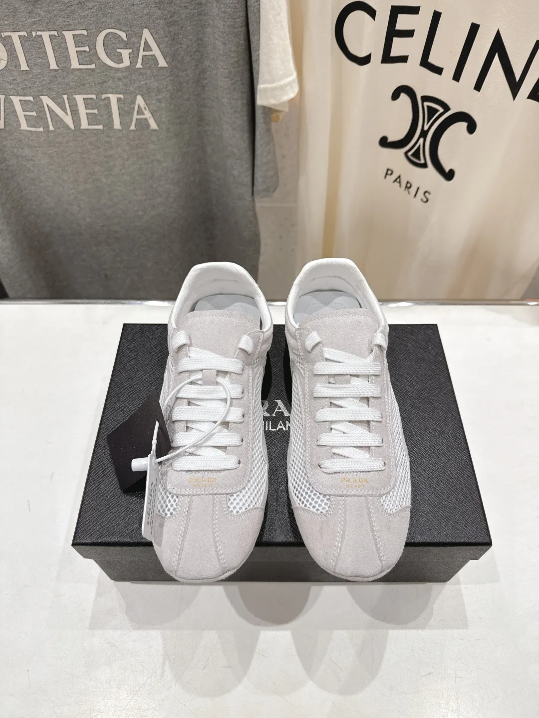 Кроссовки Женские Prada 11131880