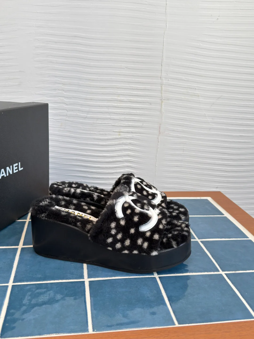 Тапочки Женские Chanel 18251944