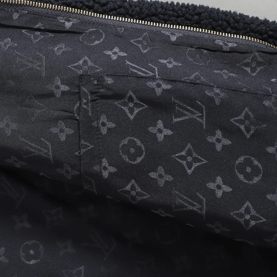 Куртки И Пуховики Женские Louis Vuitton 5379219