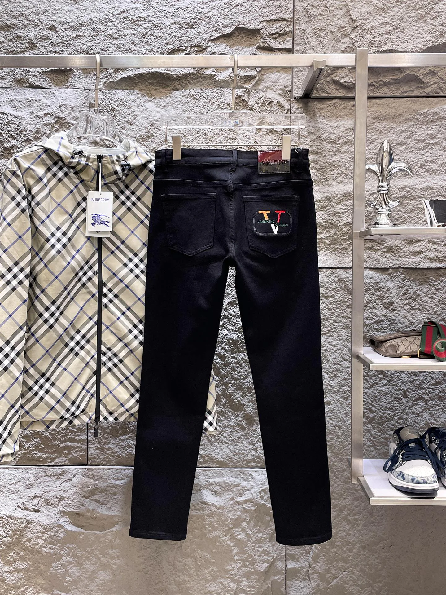 Джинсы Мужские Valentino 877524