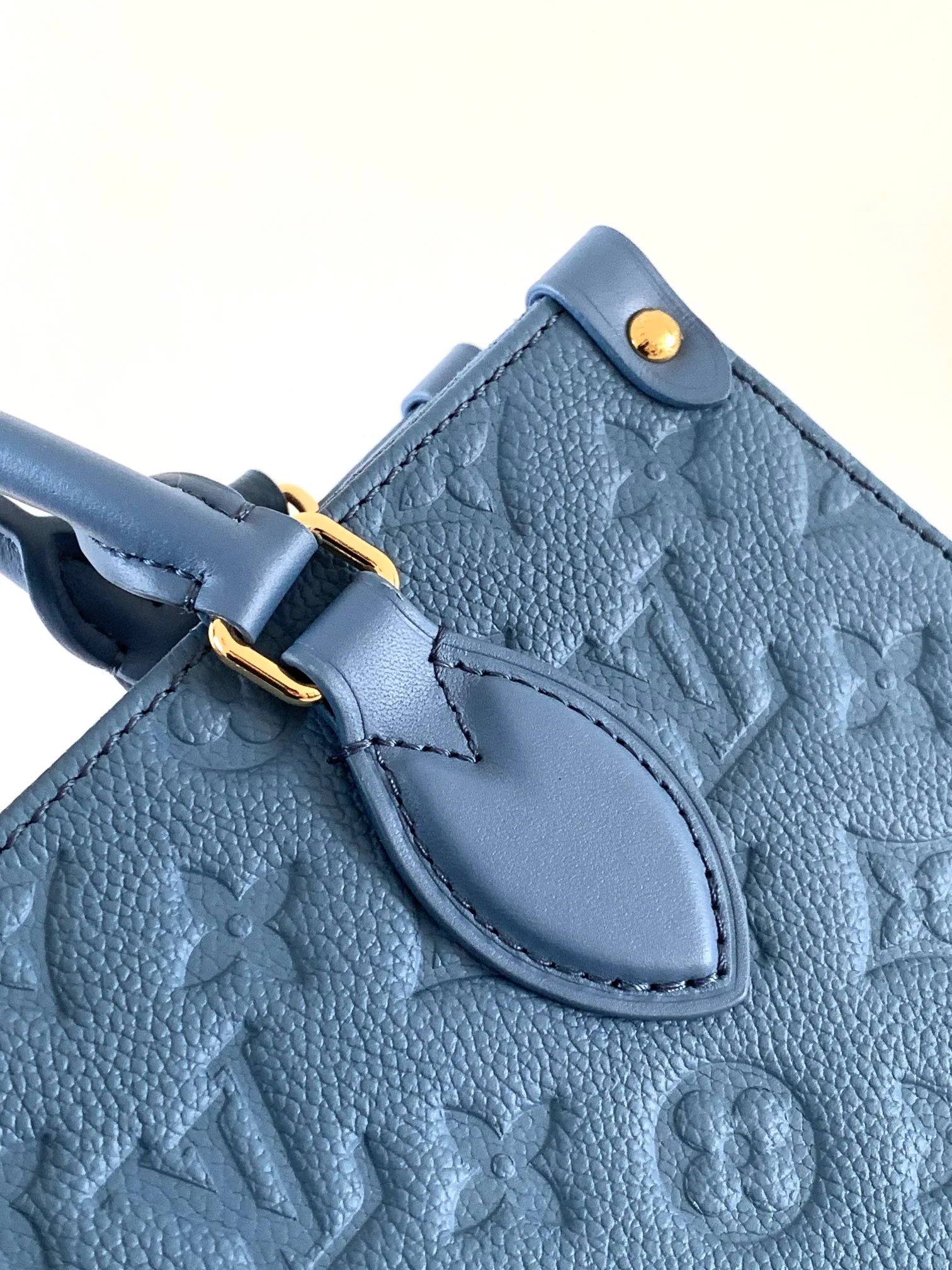 Классические Сумки Женские Louis Vuitton 11872295