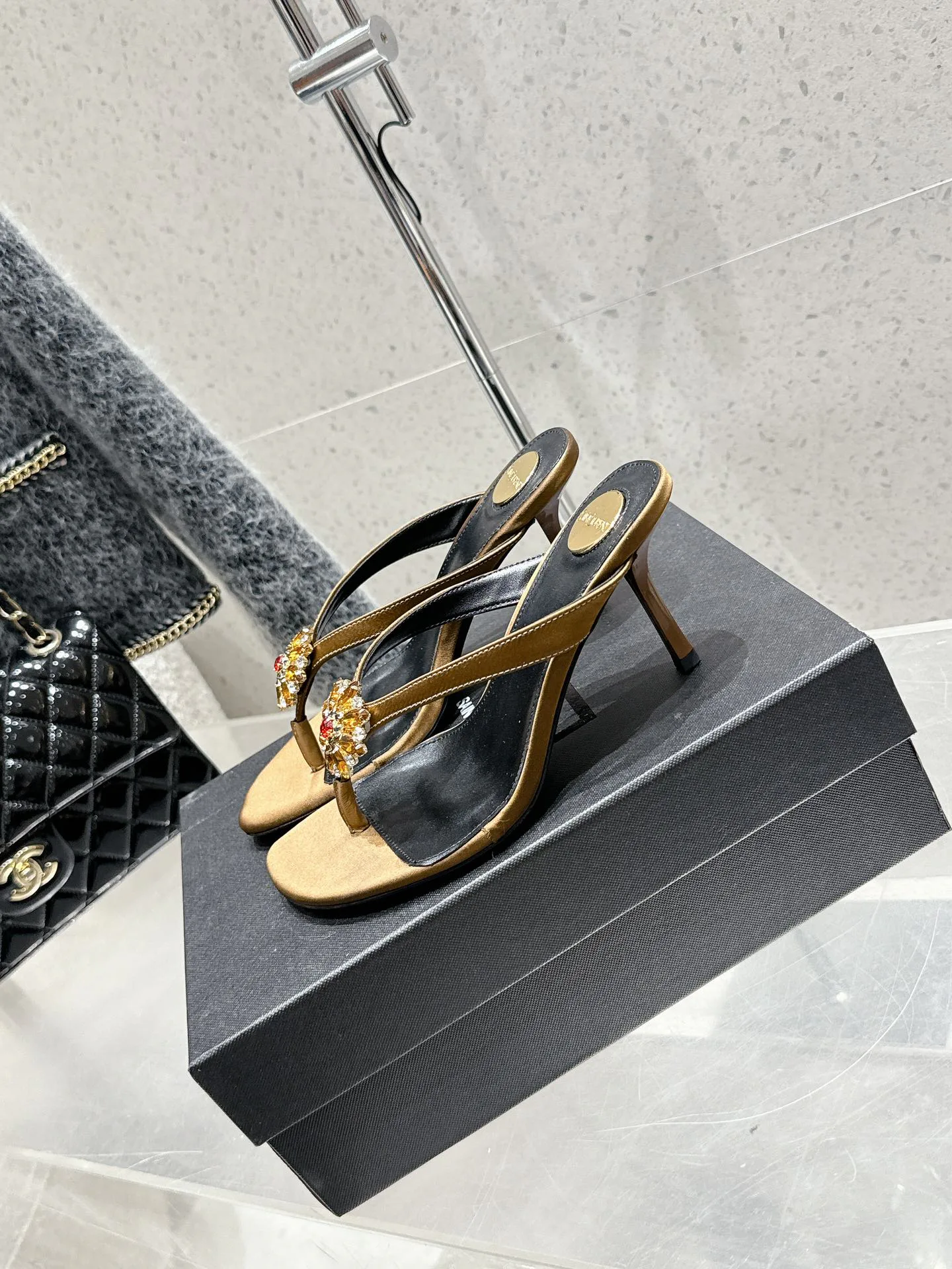 Босоножки Женские Saint Laurent 1857150