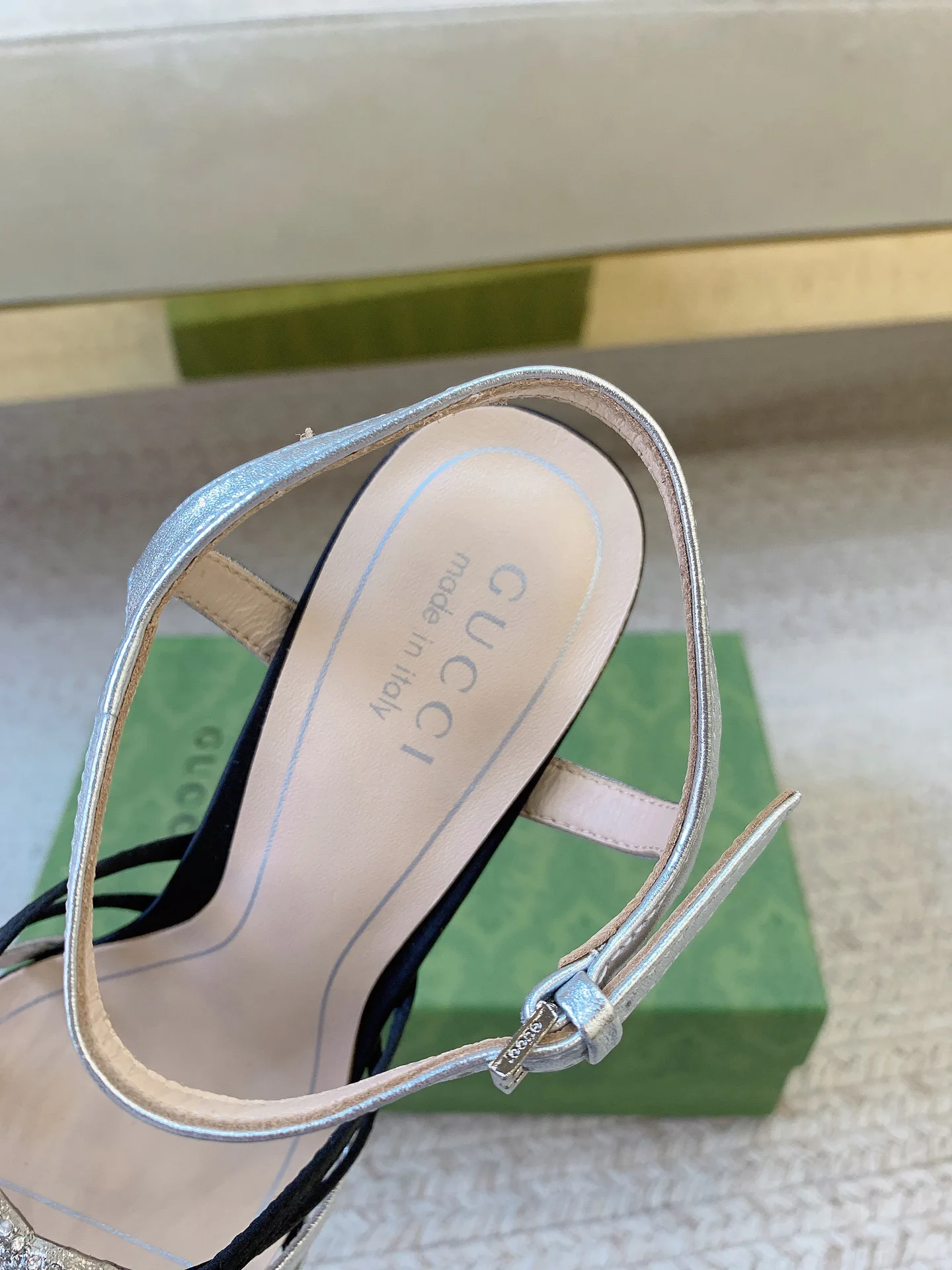 Босоножки Женские Gucci 950795