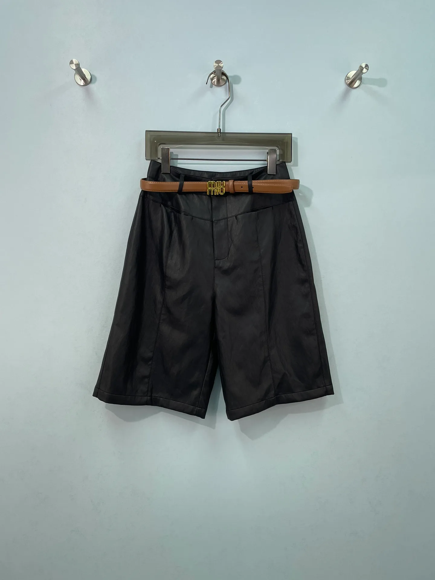 Шорты Женские Miu Miu 18151872