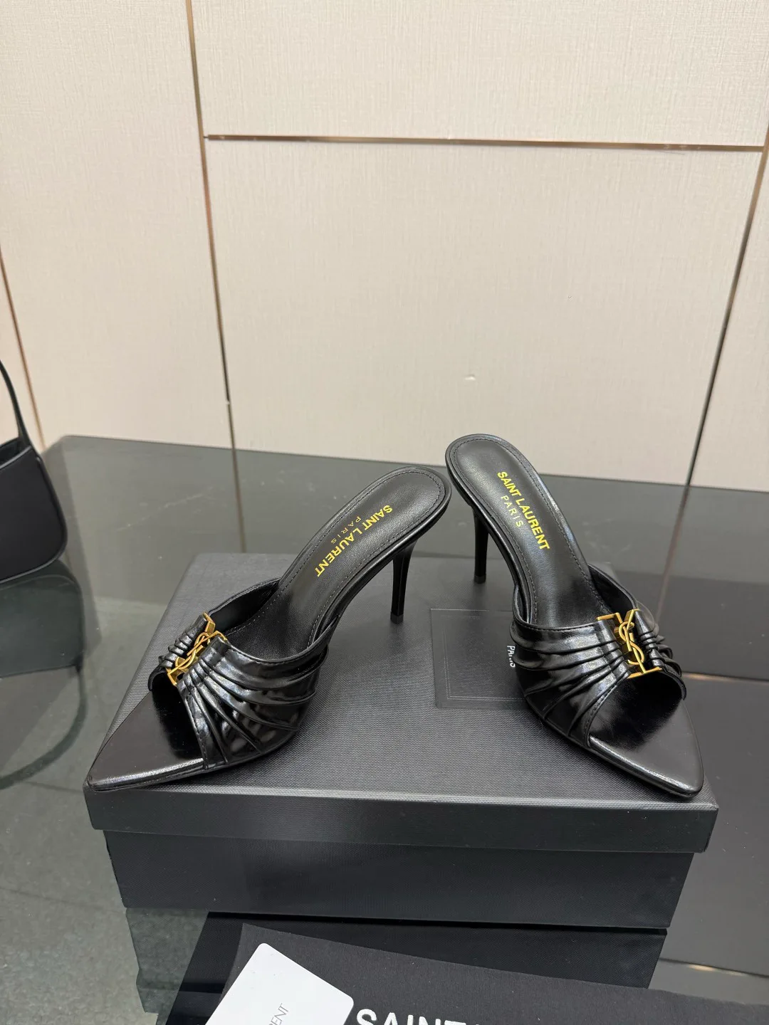Босоножки Женские Saint Laurent 13164420