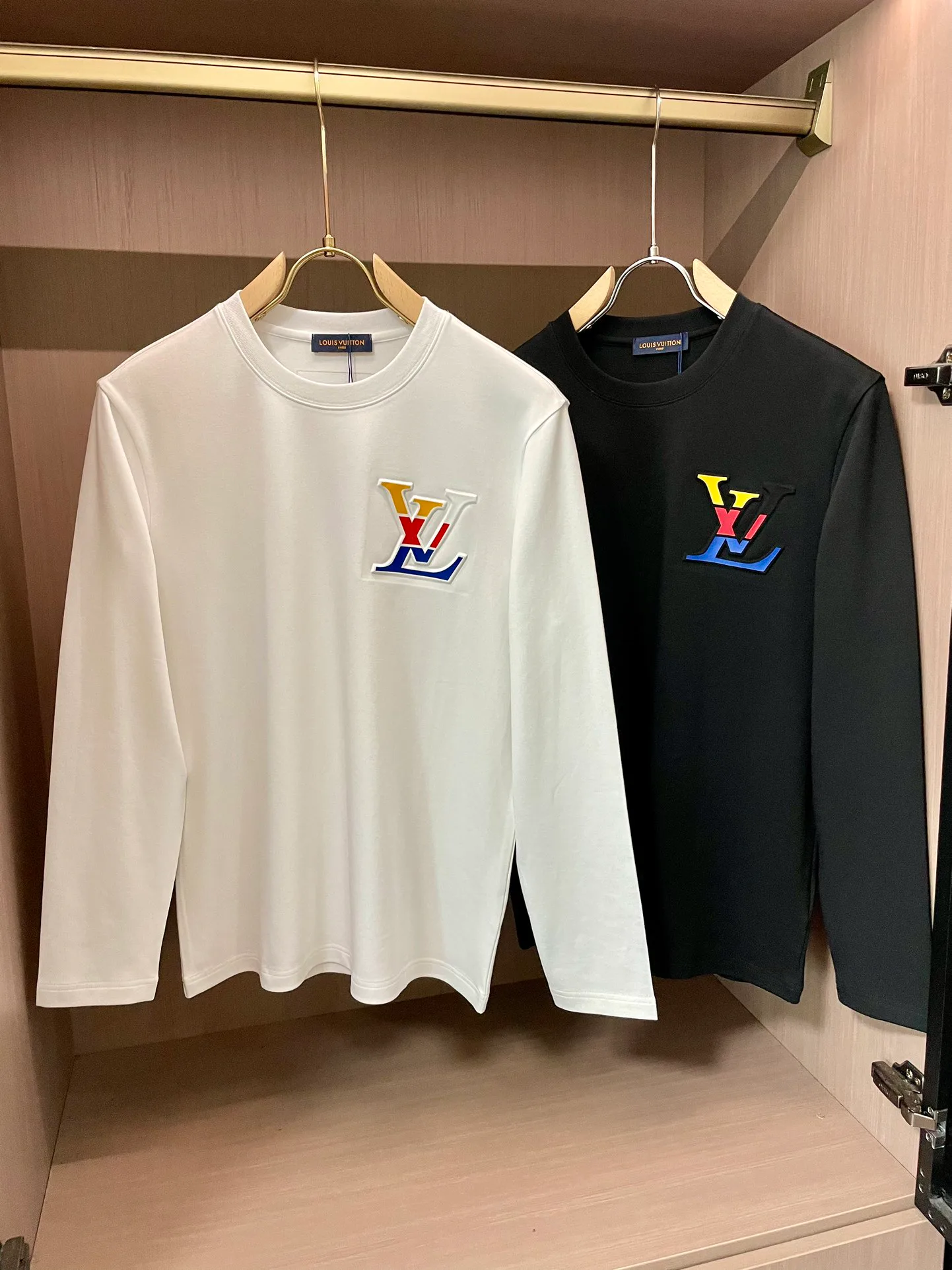 Лонгсливы Мужские Louis Vuitton 560371