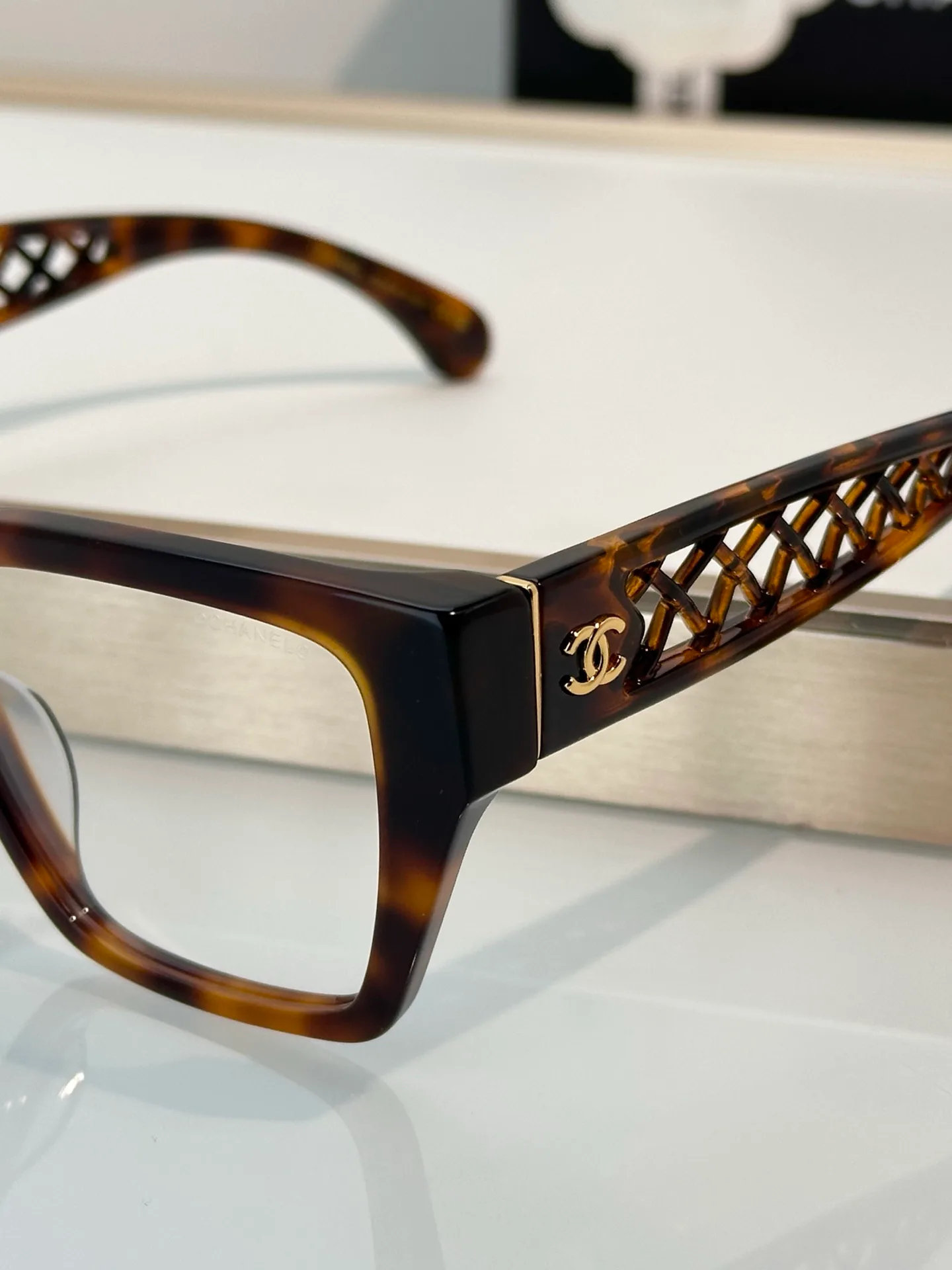 Очки Chanel 17649704