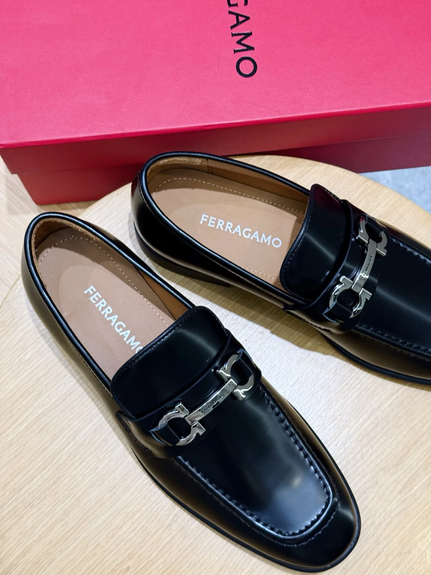Лоферы И Туфли Мужские Salvatore Ferragamo 18101486
