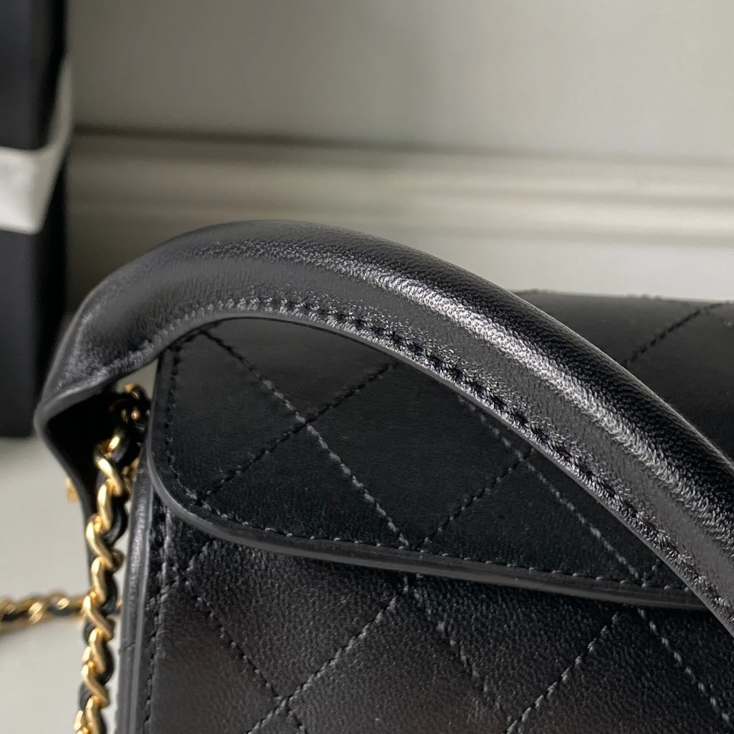 Классические Сумки Женские Chanel 18207946