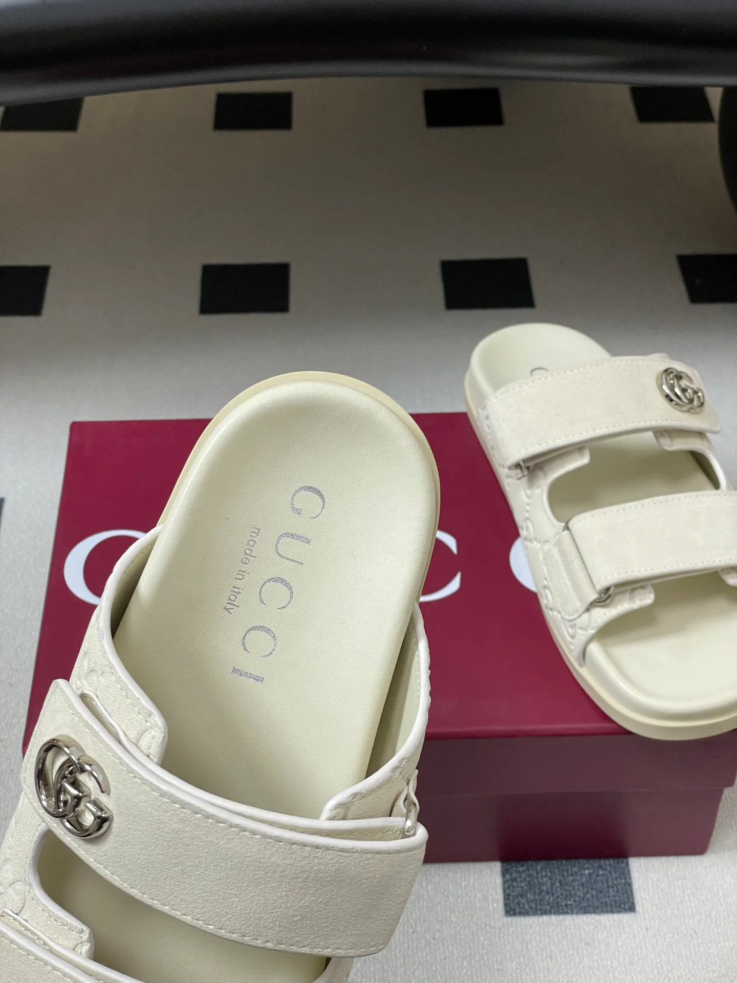 Шлепанцы Женские Gucci 1677117