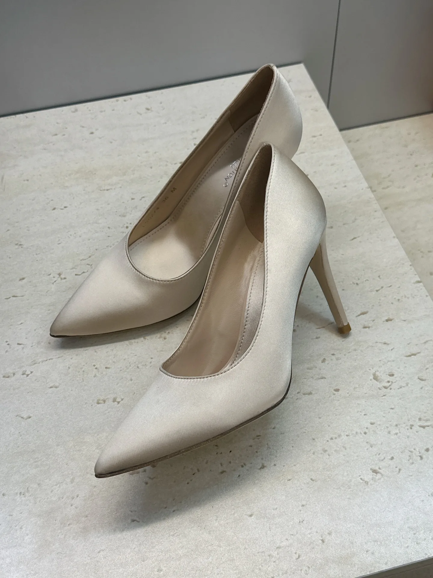 Туфли Женские Louis Vuitton 13346474