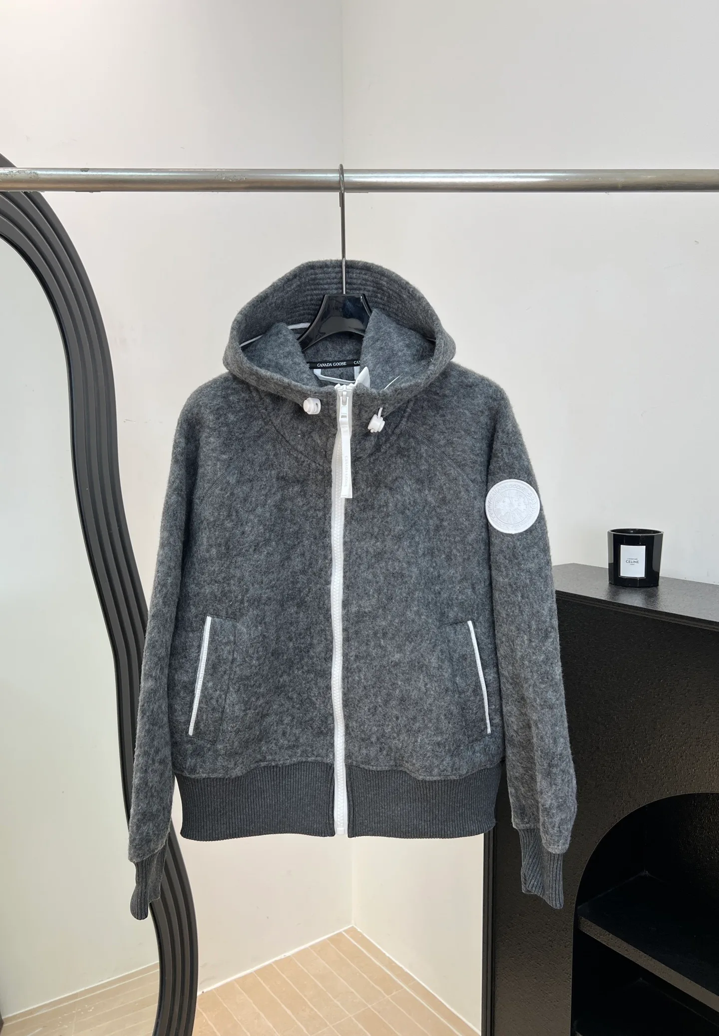 Куртки И Пуховики Женские Canada Goose 17923099