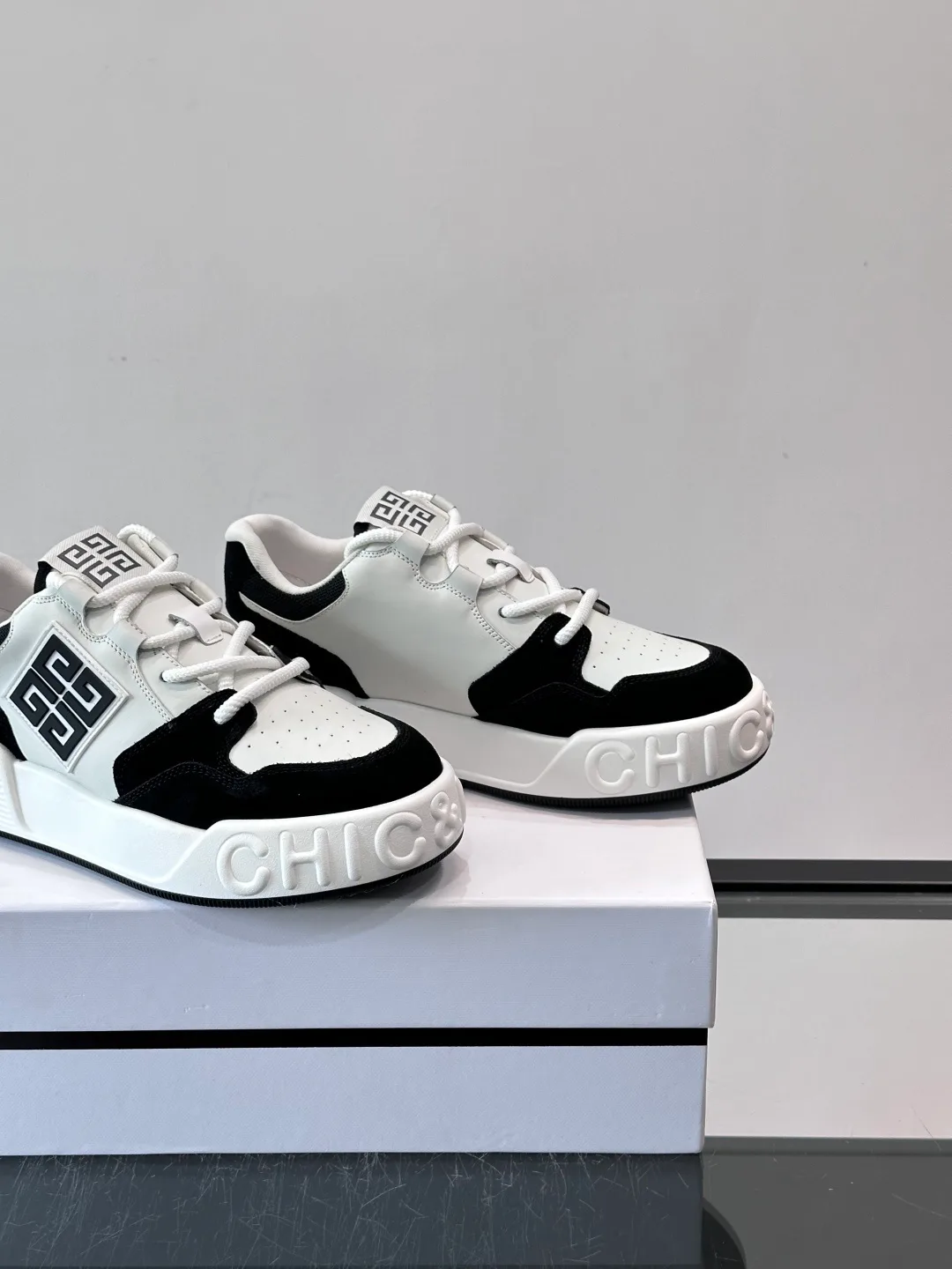 Кроссовки Мужские Givenchy 1889957