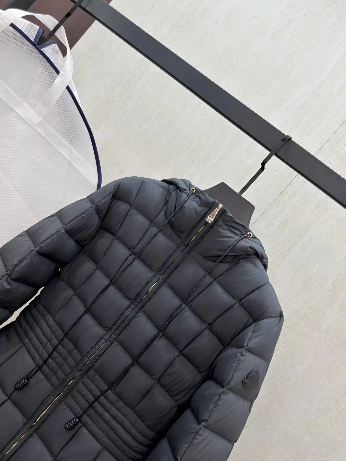 Куртки И Пуховики Женские Moncler 18820664